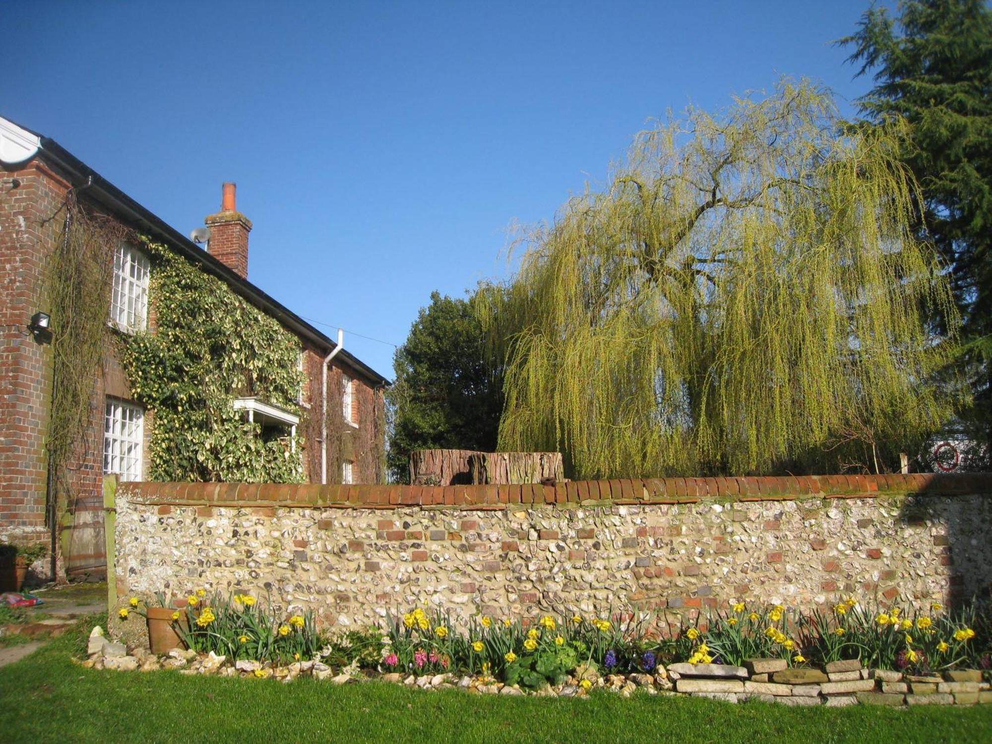 Newton Farmhouse Whiteparish Exterior photo